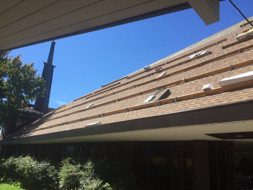 Shelton Roofing
1988 Leghorn Street, Suite C
Mountain View, CA 94043
(408) 837-0388

https://sheltonroof.com/service-areas/cupertino/